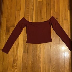 - ** ** ** - - - ( Garage)Haut M/L Off shoulder Top cabernet